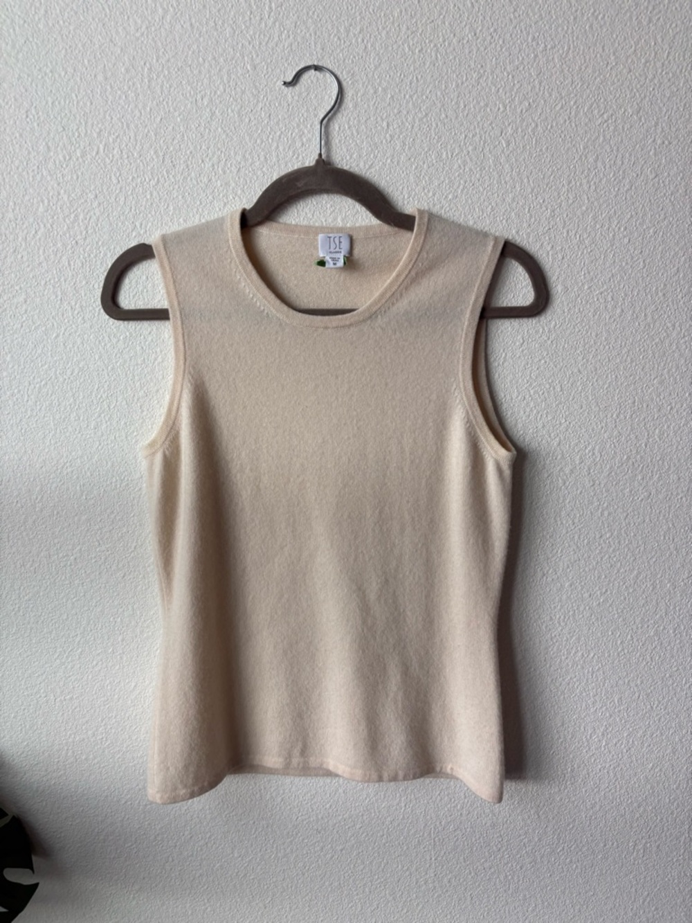 TSE Cream Sleeveless Cashmere Tank